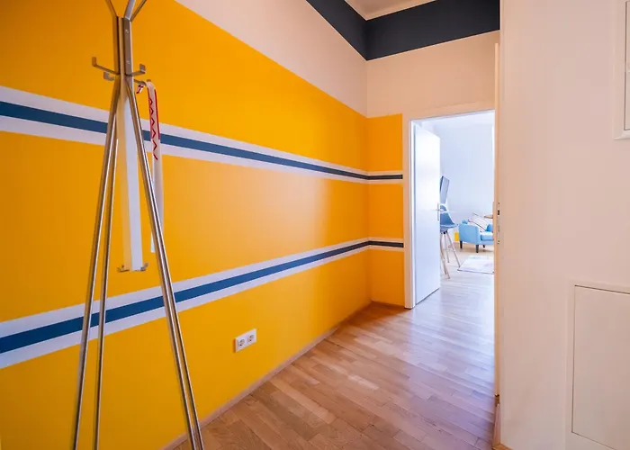 Apartmán With Kitchen Near Naschmarkt - Karlskirche & Metro U4 *