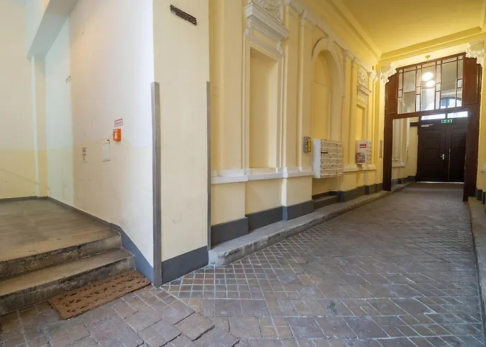 Apartmán With Kitchen Near Naschmarkt - Karlskirche & Metro U4 *